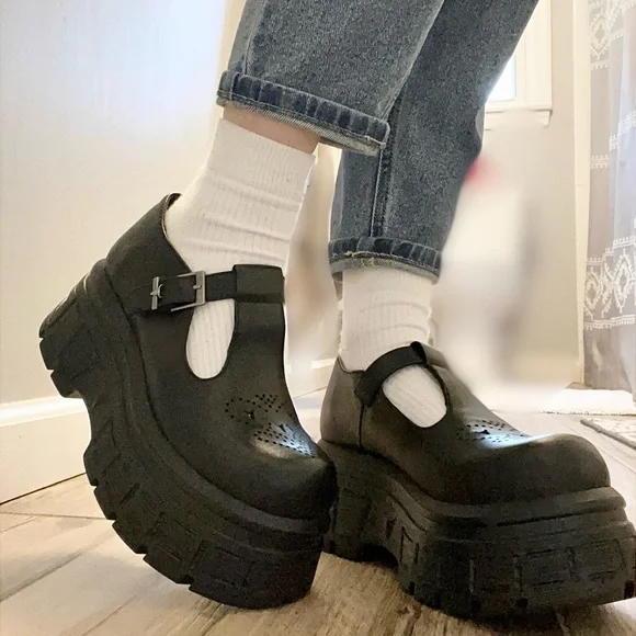 Windsor Smith Sour black leather platform shoes - Picture 2 of 4